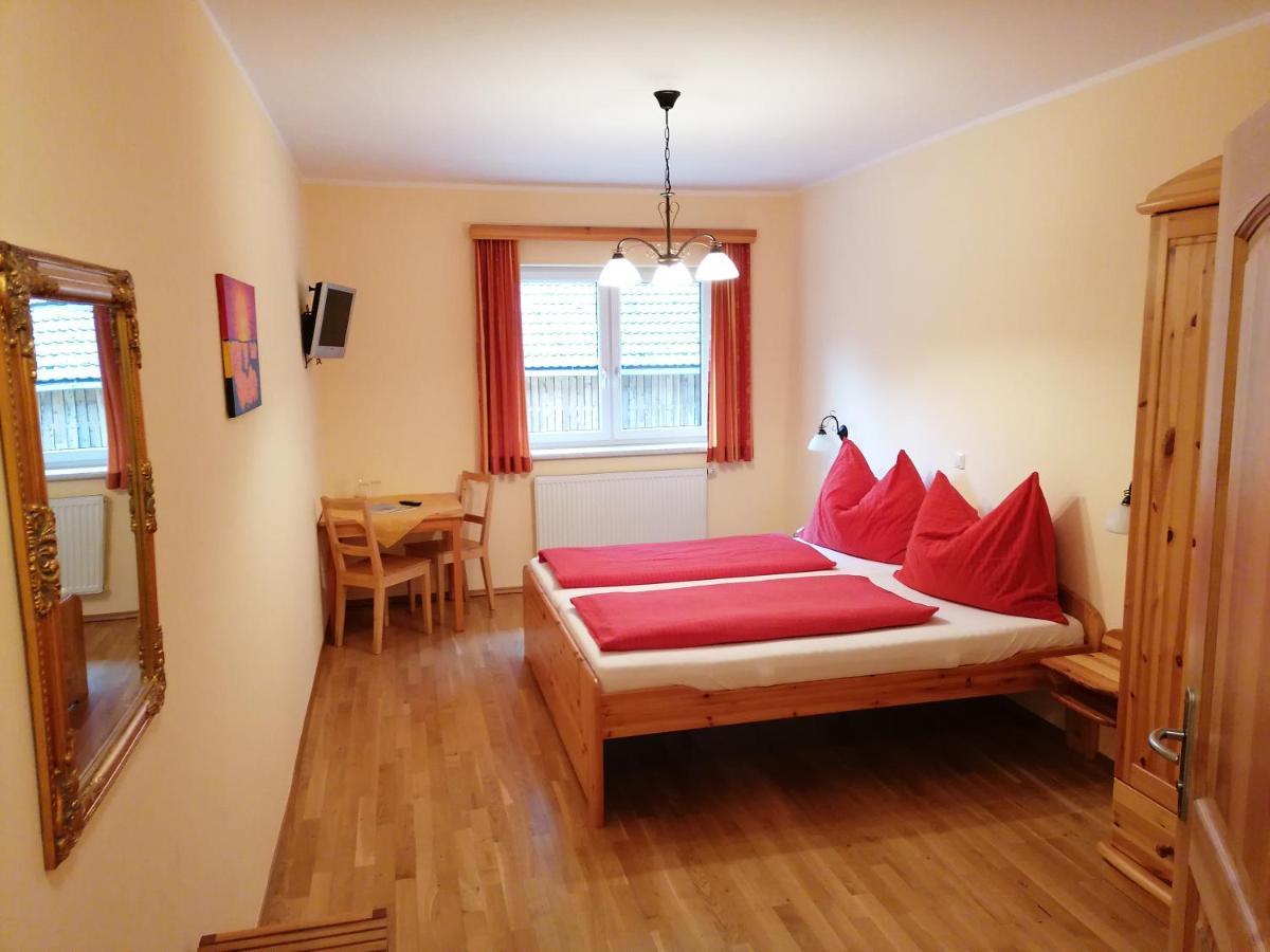 Gasthof Zur Donaubruecke Ardagger Markt Luaran gambar